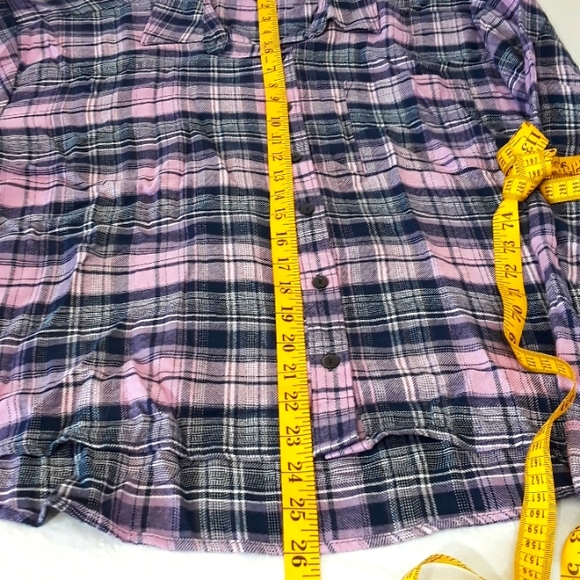 Wild Fable Sz M Plaid Button Up Highlow Back Pleat Shirt - Picture 9 of 10